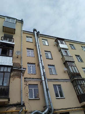 Жители дома на улице Карла Маркса боятся пожара
